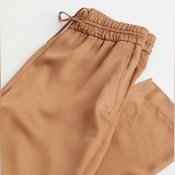 H&M Pull-on Lyocell-blend Trousers - Picture 2 of 5